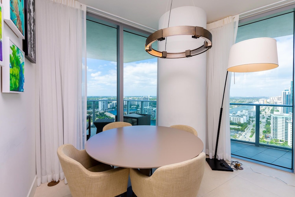 hresort and residences at hollywood beach