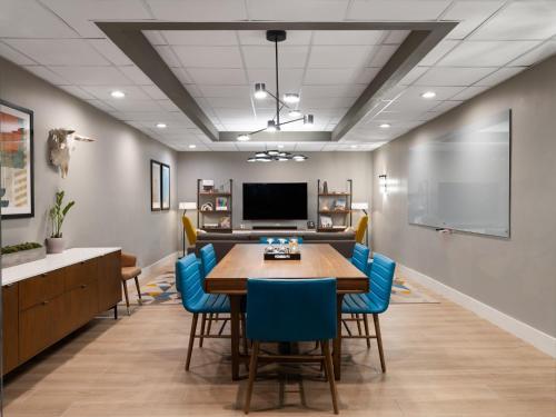crowne plaza phoenix chandler golf resort by ihg