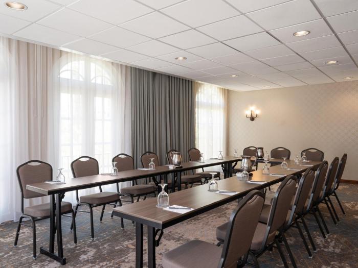 crowne plaza phoenix chandler golf resort by ihg
