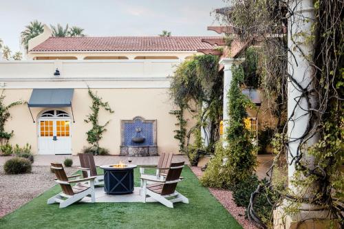 crowne plaza phoenix chandler golf resort by ihg