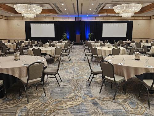 crowne plaza phoenix chandler golf resort by ihg