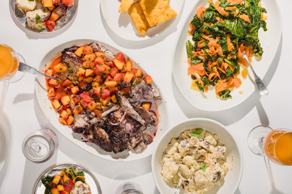 the lindy renaissance charleston hotel