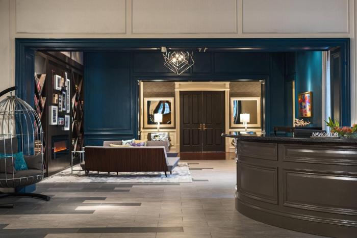 the lindy renaissance charleston hotel