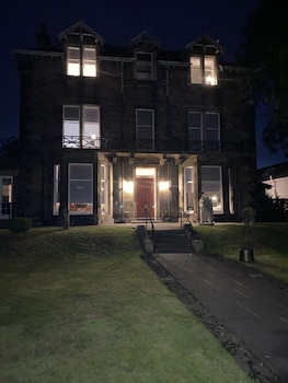 No 6 West Coates,,3 star