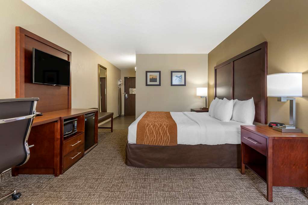 comfort inn charlotte airport uptown