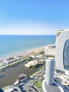 holiday express orbi city