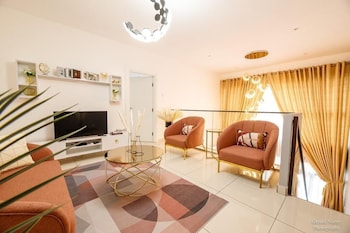 embassy gardens by clifton homes