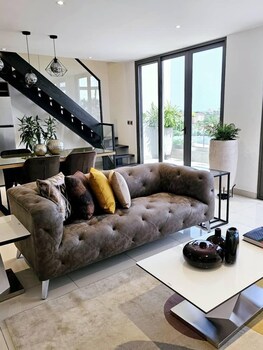 embassy gardens by clifton homes