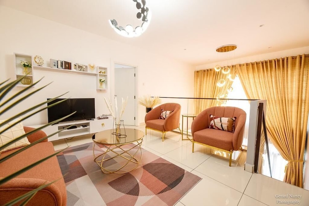 embassy gardens by clifton homes