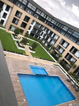 embassy gardens by clifton homes