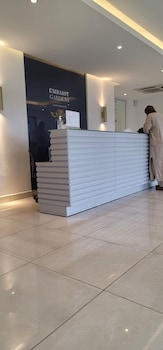 embassy gardens by clifton homes