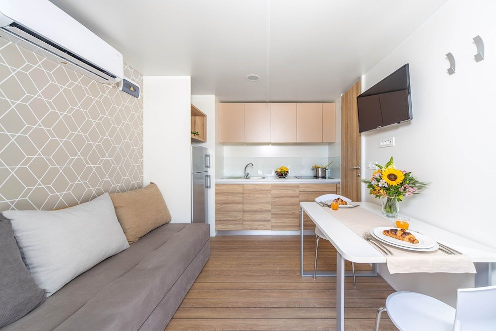 salumbra mobile homes camp selce