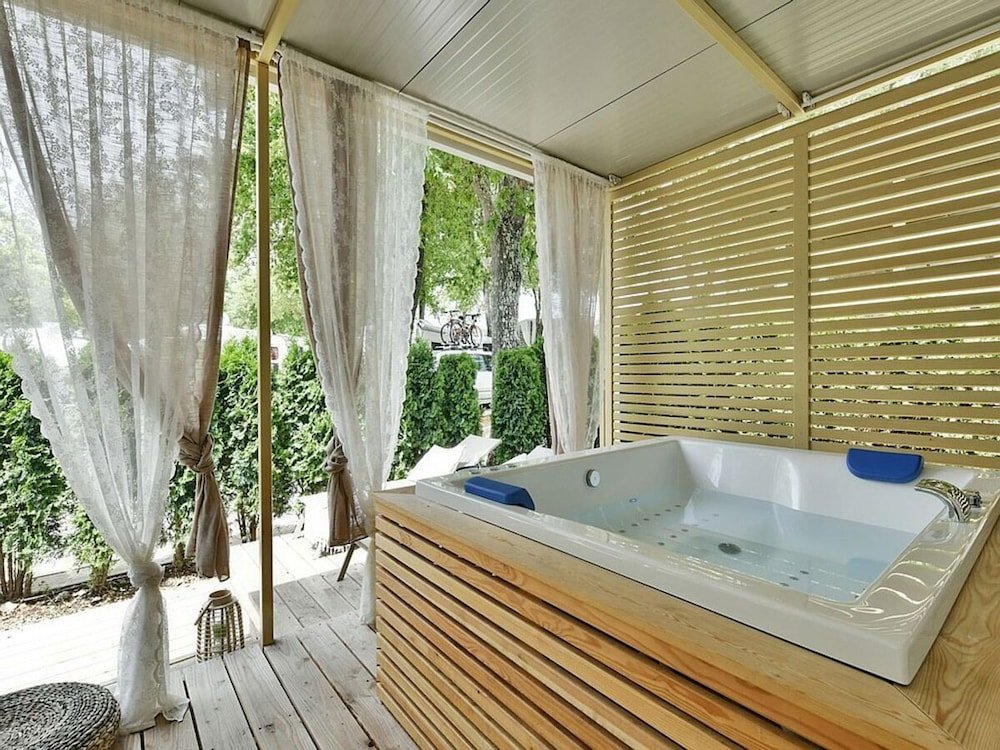 salumbra mobile homes camp selce