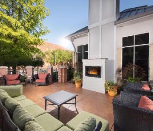 hilton garden inn chattanooga downtown