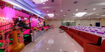 the aanandam hotel resort