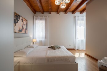 design palace apartments