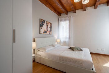 design palace apartments