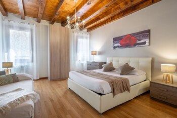 design palace apartments