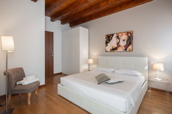 design palace apartments