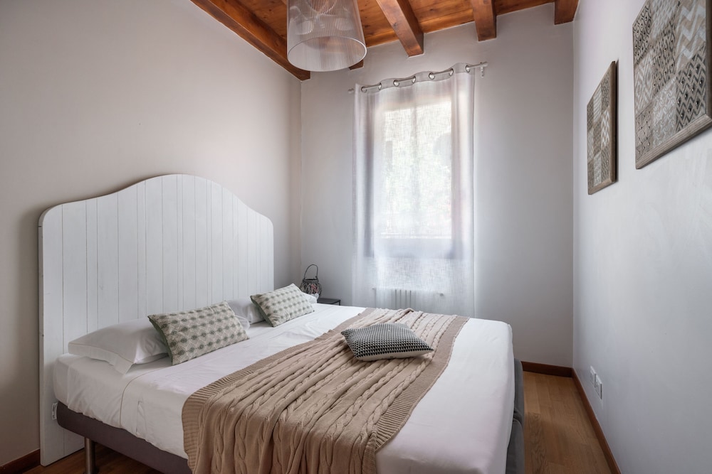 design palace apartments
