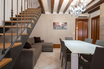 design palace apartments