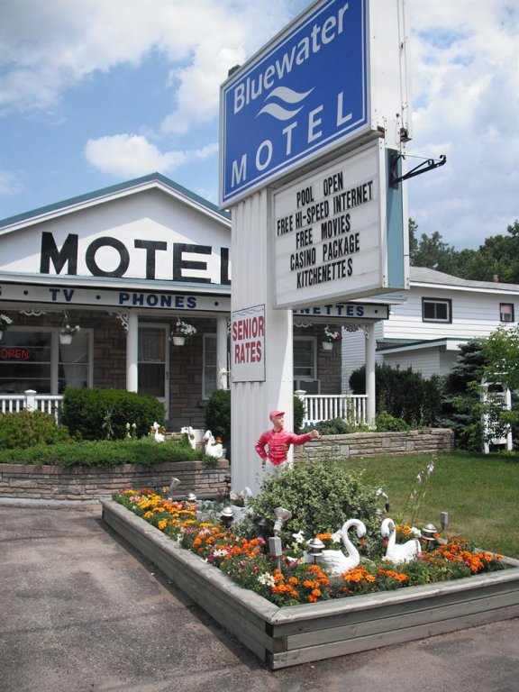 bluewater motel