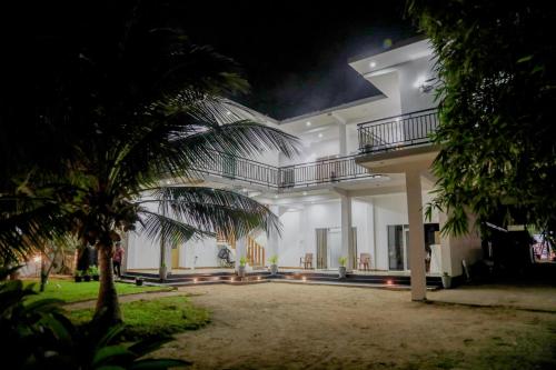 araliya lagoon park resort