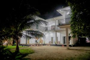 araliya lagoon park resort