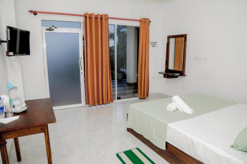 araliya lagoon park resort