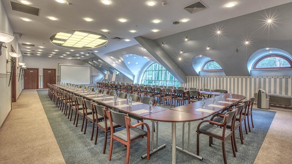 4 pory roku restauracja i nocleg