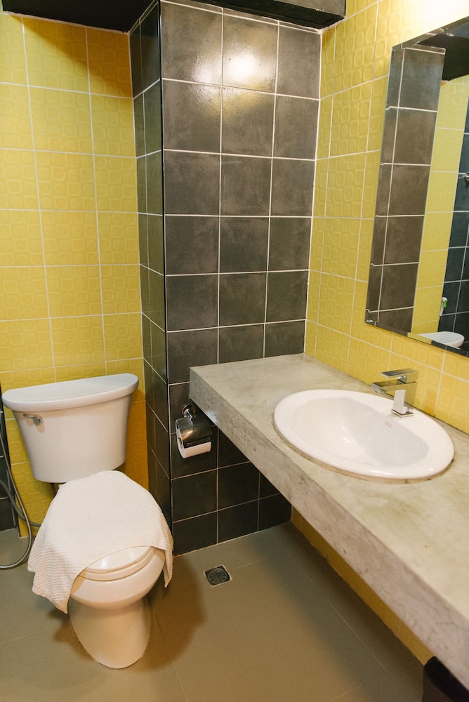 r1 nimman hotel chiangmai