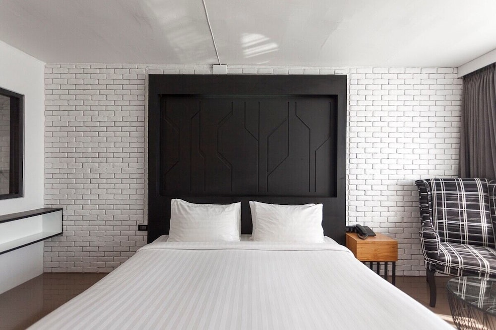 r1 nimman hotel chiangmai