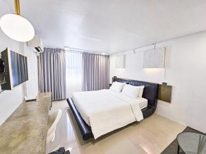 r1 nimman hotel chiangmai