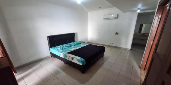 kondominium pantai carita utara
