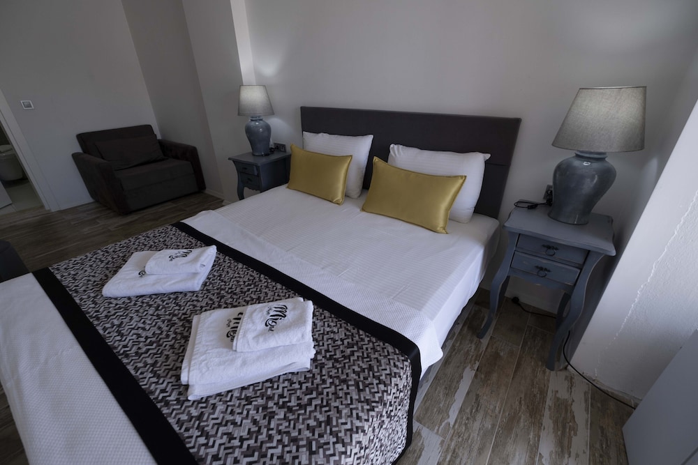 mi otel alacati