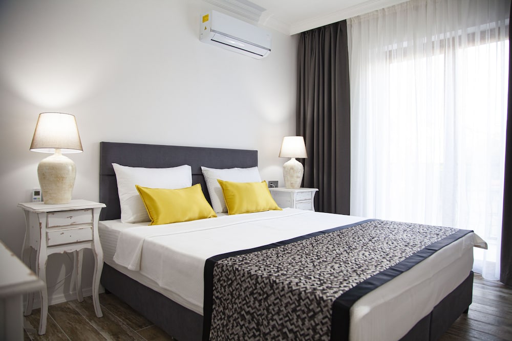 mi otel alacati