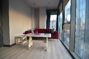 marina green suit hotel
