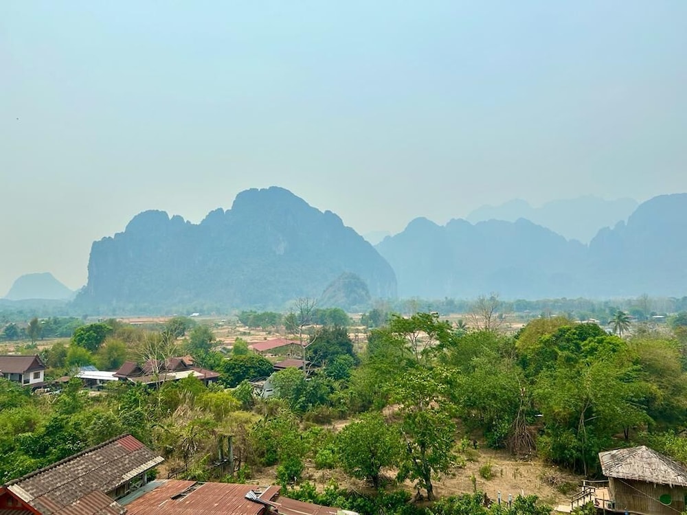 bountang mountain view riverside hotel