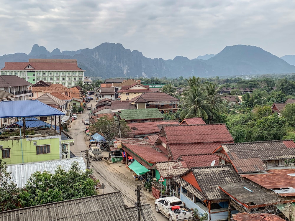 bountang mountain view riverside hotel