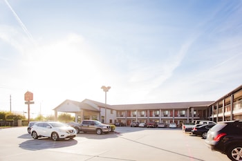 palace inn baytown spur tx 330