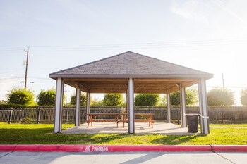 palace inn baytown spur tx 330