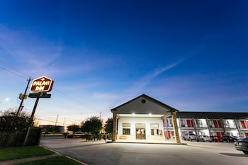 palace inn baytown spur tx 330