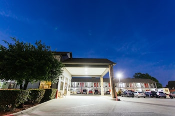 palace inn baytown spur tx 330