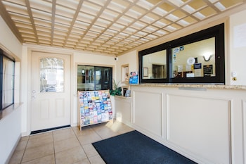 Palace Inn Baytown Spur Tx-330,,2 star