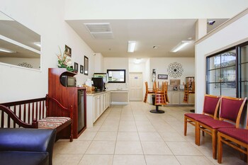 Palace Inn Baytown Spur Tx-330,,2 star