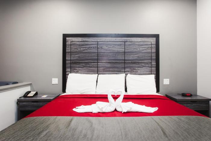 palace inn baytown spur tx 330