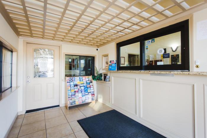 palace inn baytown spur tx 330