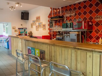 auberge de jeunesse hi nimes