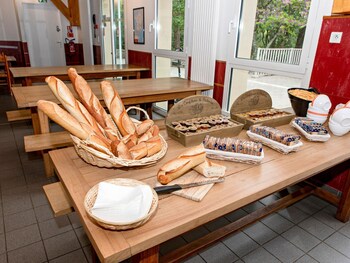 auberge de jeunesse hi nimes