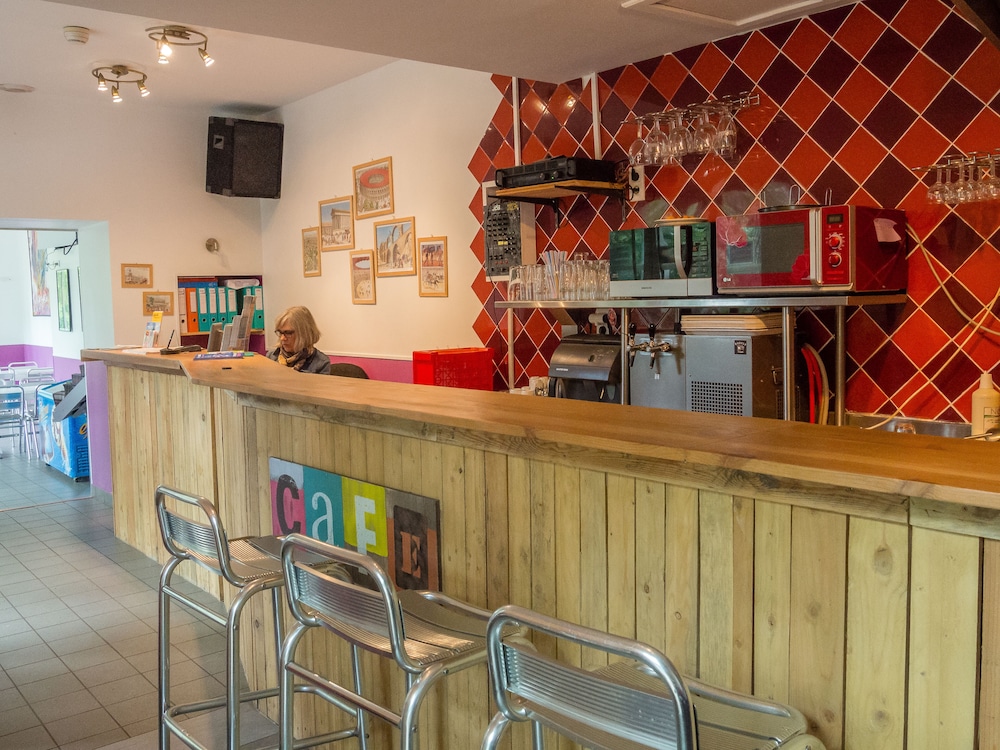 auberge de jeunesse hi nimes